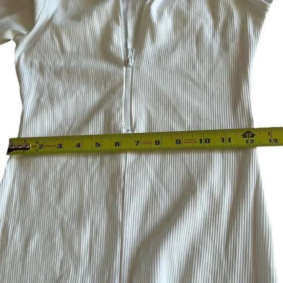 White jumpsuit,layering ,apres ski,bodycon sculpting,ribbed,mock neck,NWT”,125$ - Picture 10 of 15